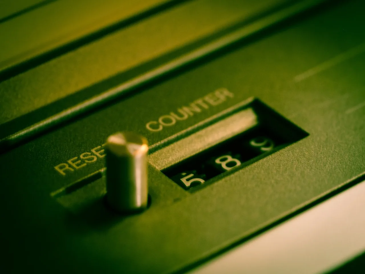 counter, tape, cassette recorder, reset, reset to default, 80s, reset, reset, reset, reset, reset. Escape room quality control: checks that catch problems